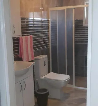 Séjour chez l'habitant Villa *